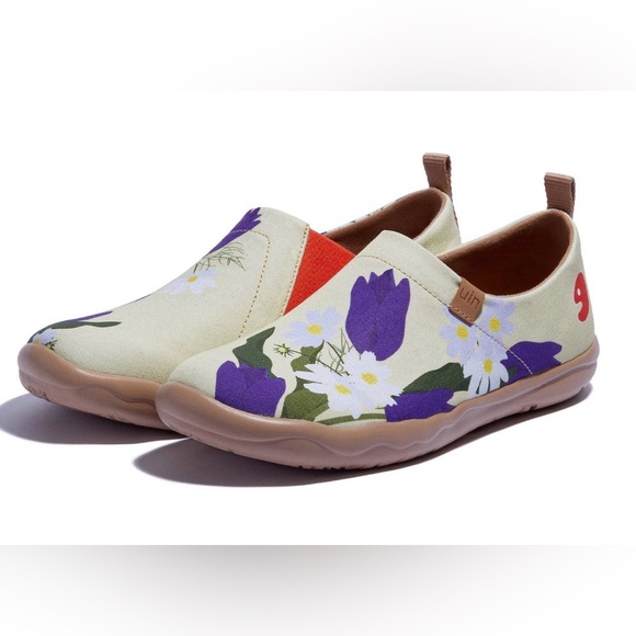 UIN Shoes - UIN Women's Art Travel Shoes slip-on loafers Purple Tulips Toledo 10.5 NWT
